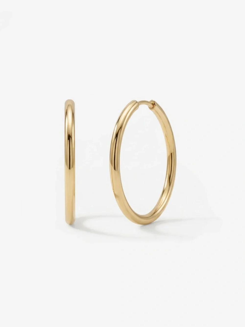 Shashi Everyday Medium Gold Hoop Earrings NEW in box Revolve $90
